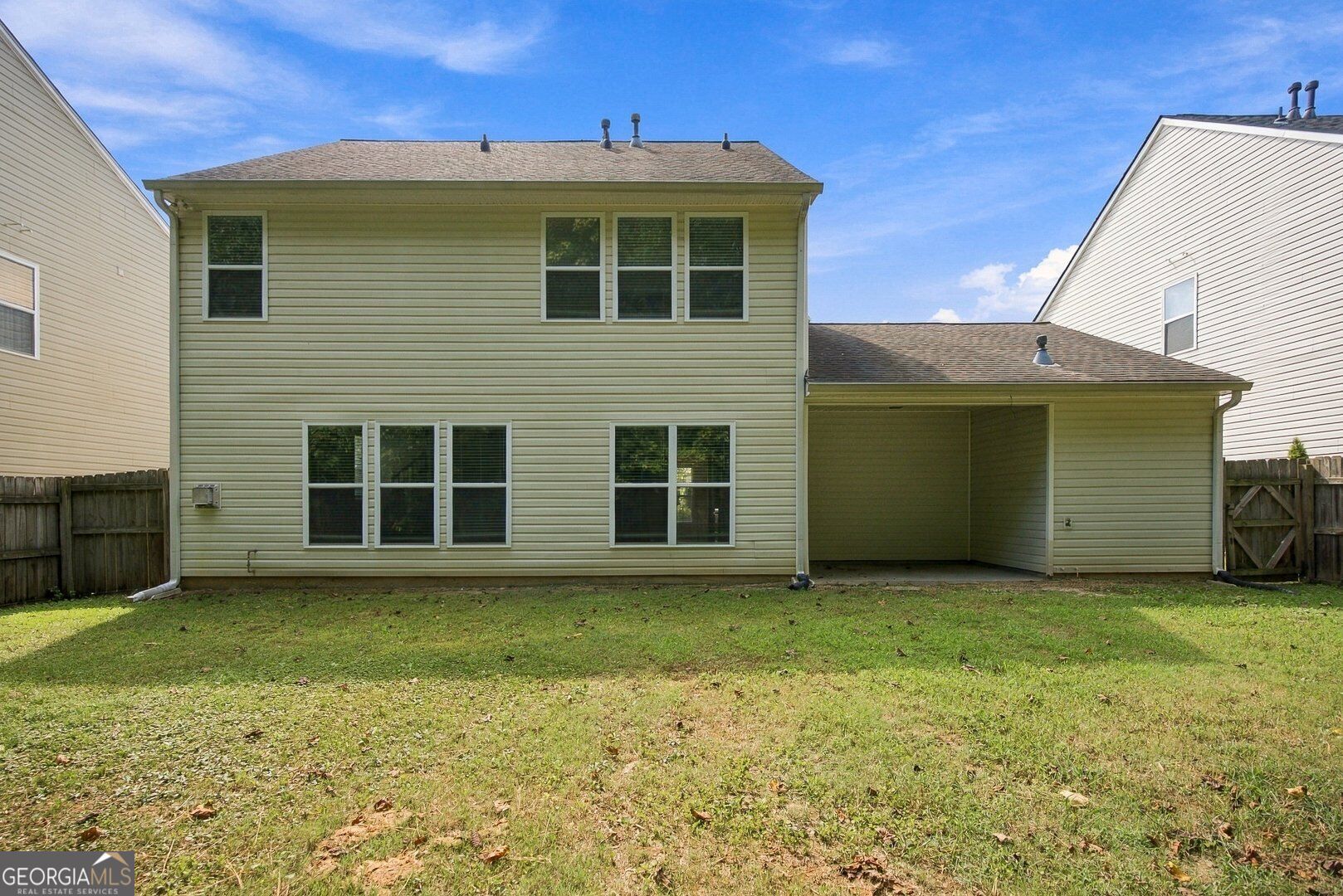108 Oleander WAY
