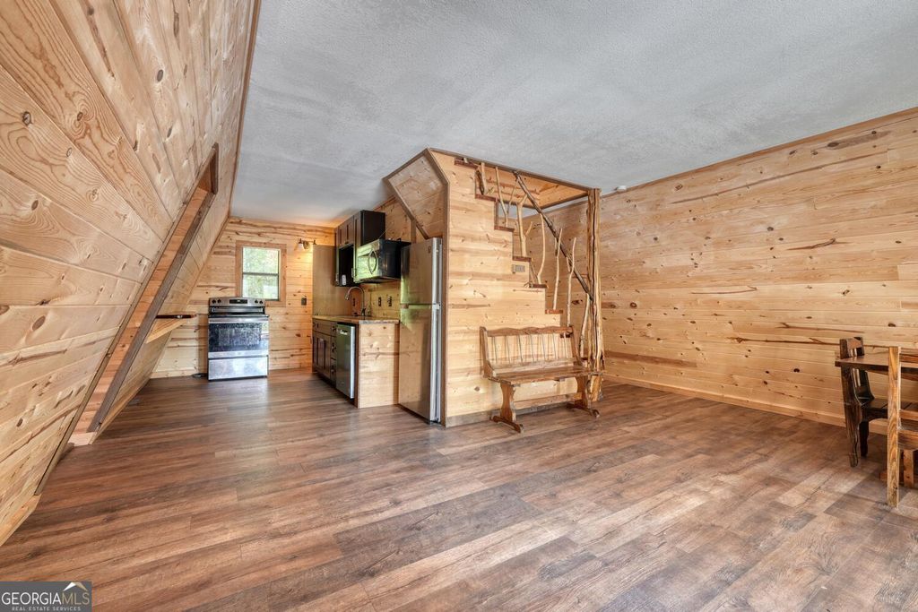 Photo of 534 Doc Thomas Ridge Road, Blairsville, GA 30512 (MLS # 10695938)