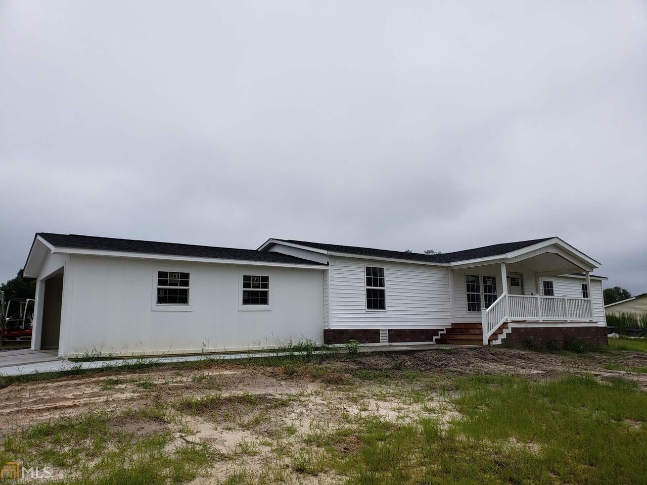 Nice 3 bed 2 bath mobile home available now!!! Includes laminate flooring and carpet as well as stainless steel appliances!!! Call or come by our office for more details!! Available 9/8/2025