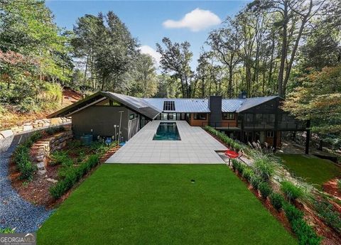 585 Amberidge TRL Atlanta GA 30328