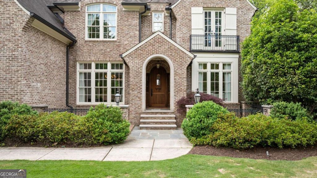 Photo of 1740 Doncaster Drive NE, Atlanta, GA 30309 (MLS # 10686278)