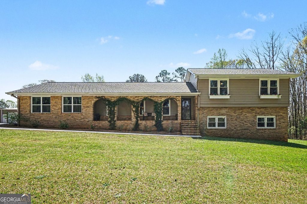 Photo of 1311 AUSTIN Road, Winder, GA 30680 (MLS # 10726652)