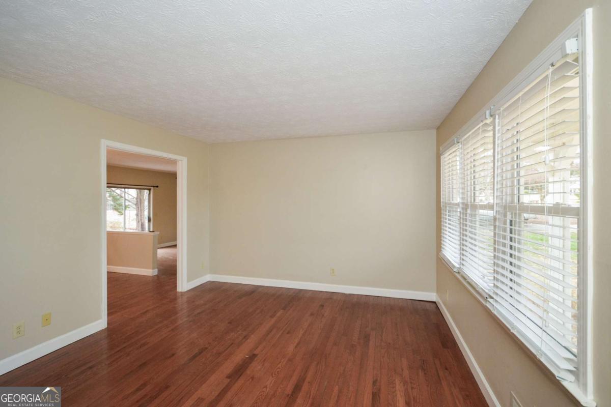 Plains Estate - Residential Lease
