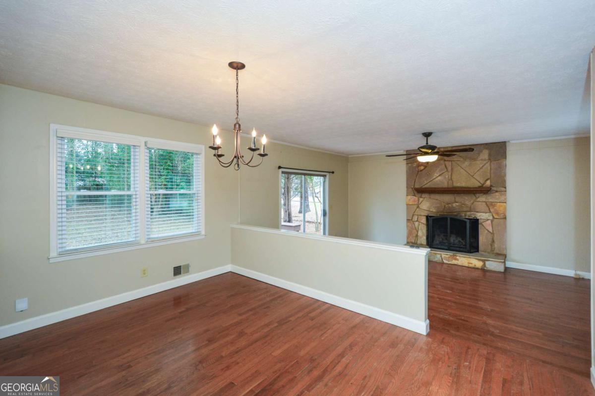 Plains Estate - Residential Lease