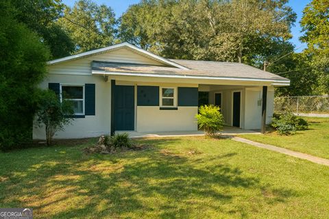 402 Johns RD Warner Robins GA 31093
