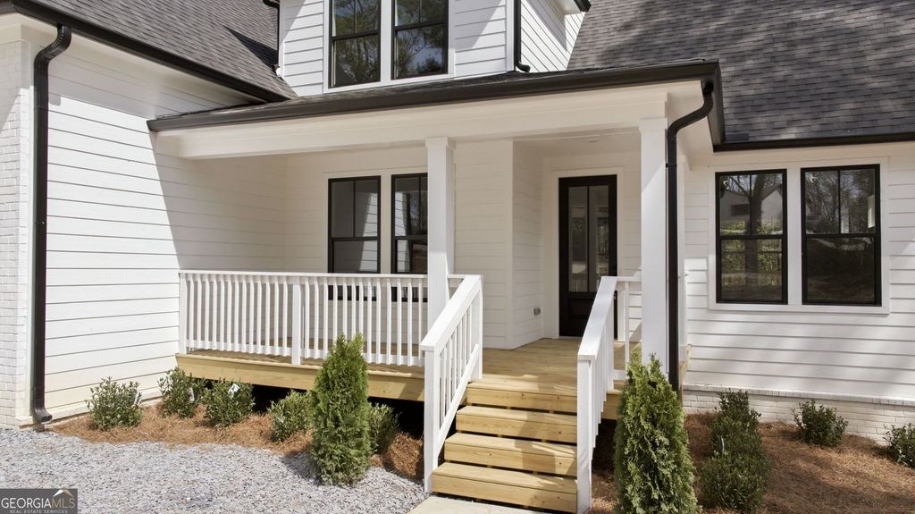 Photo of 4342 Greenway Road, Lula, GA 30554 (MLS # 10724817)