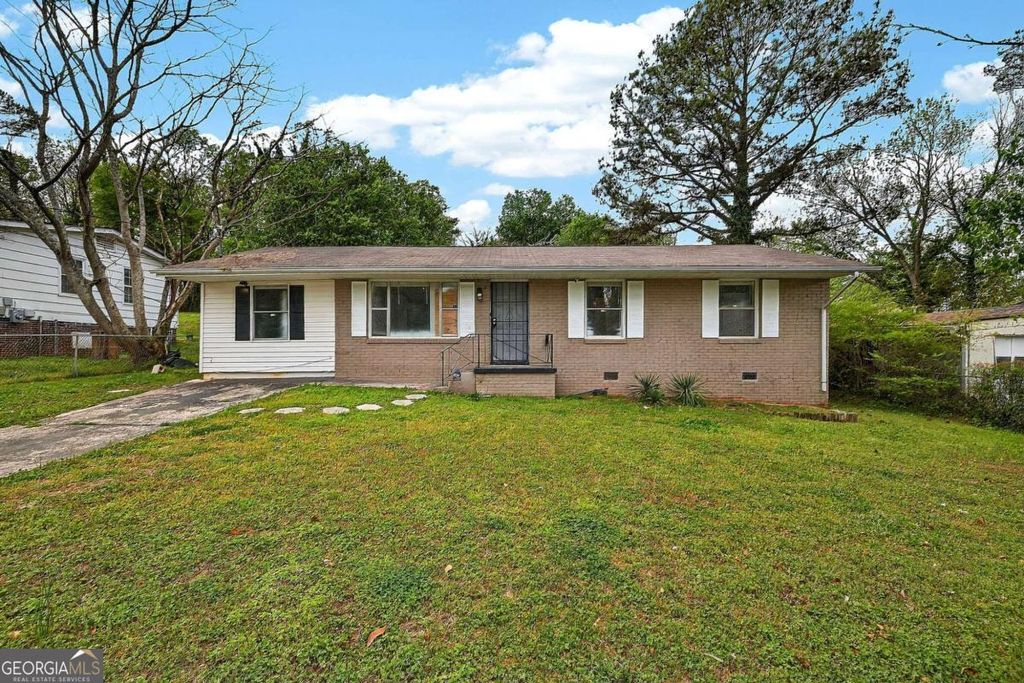 Photo of 5173 Kingswood Circle, Atlanta, GA 30349 (MLS # 10724469)