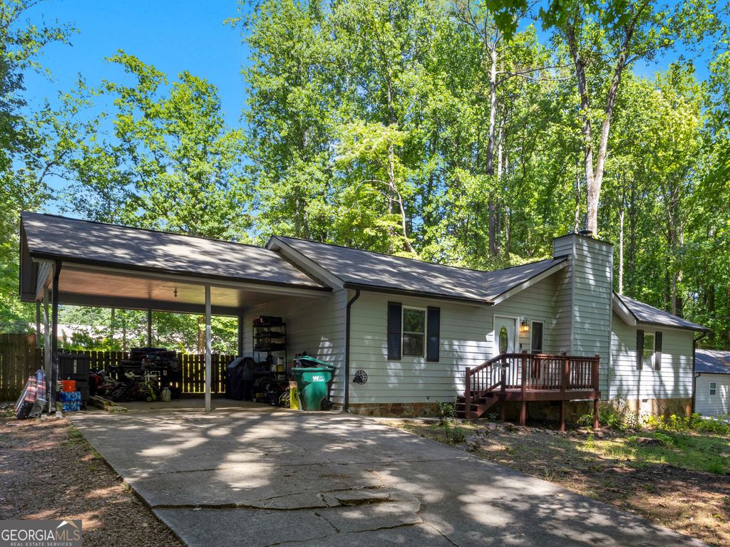 Photo of 5483 Tonowanda Drive, Acworth, GA 30102 (MLS # 10766320)