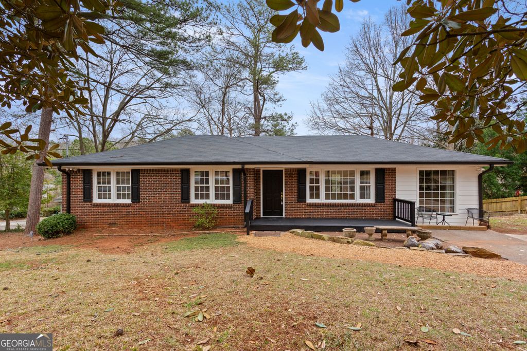 Photo of 3623 Lee Street SE, Smyrna, GA 30080 (MLS # 10700126)
