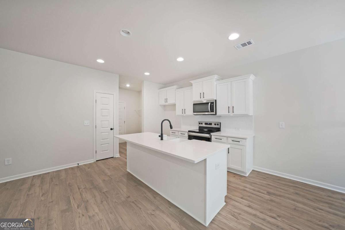 6230 Carlys WAY