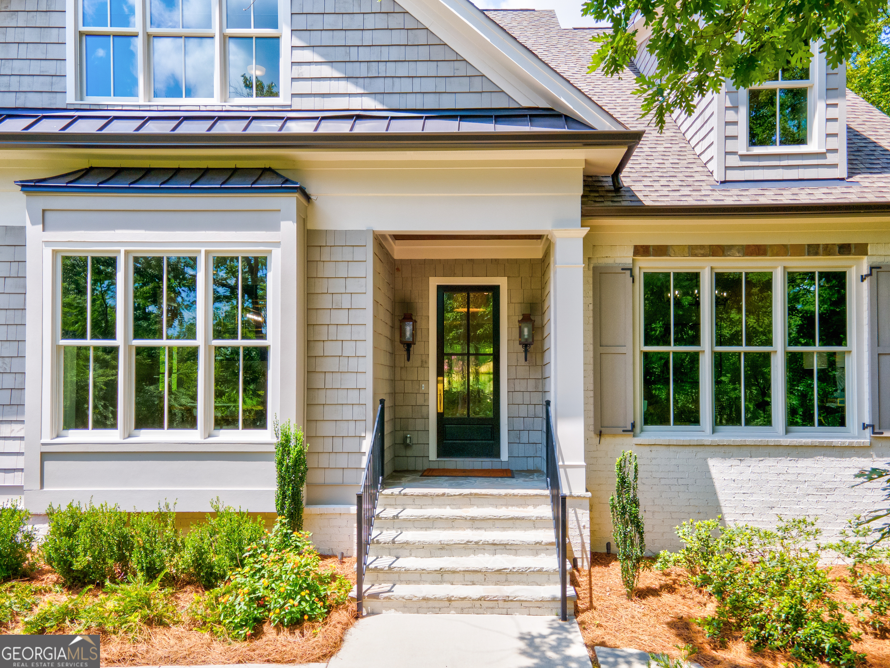 6 Horseleg Creek Road SW