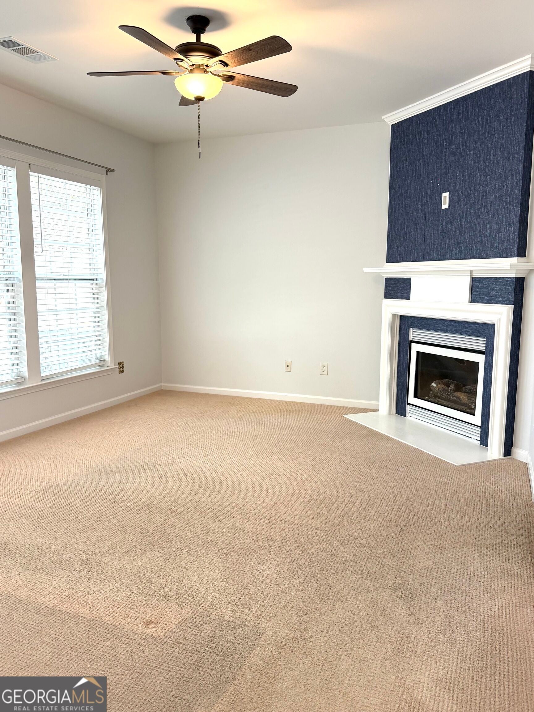 3000 Commonwealth CIR # 14