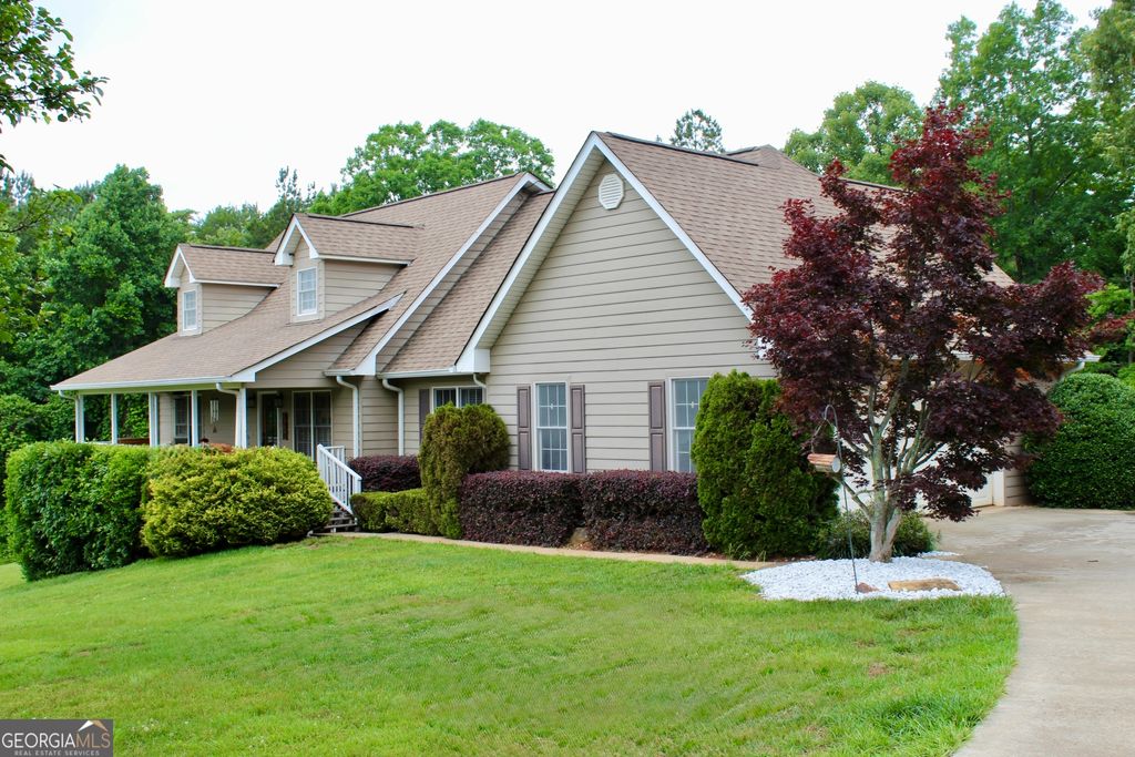 Photo of 2570 Castleberry Bridge Road, Dawsonville, GA 30534 (MLS # 10794327)
