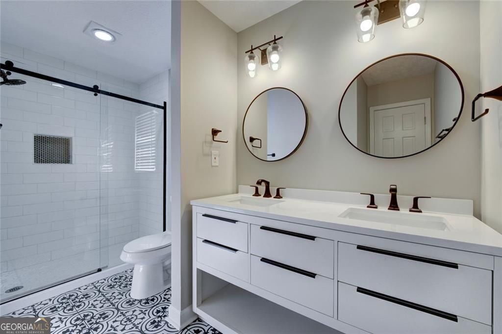 Photo of 4566 Mountain Creek Drive, Roswell, GA 30075 (MLS # 10771311)