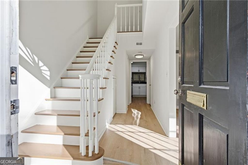 Photo of 6520 Roswell Road #79, Sandy Springs, GA 30328 (MLS # 10690701)