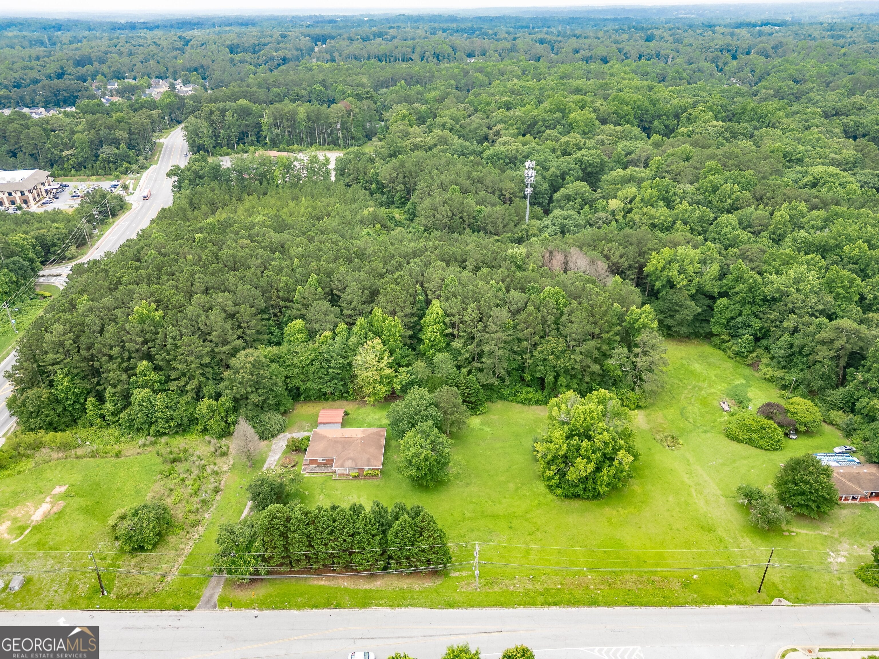 2464 Woodward RD