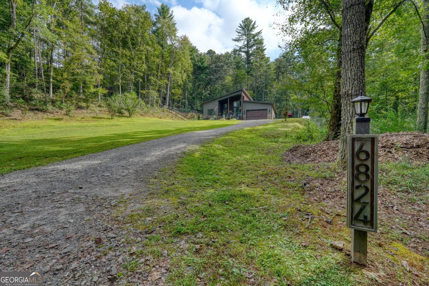 6824 Mountain Laurel RD