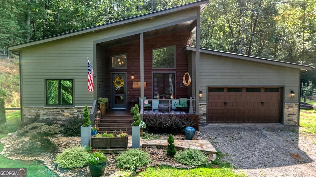 Photo of 6824 Mountain Laurel Road, Hiawassee, GA 30546 (MLS # 10850935)