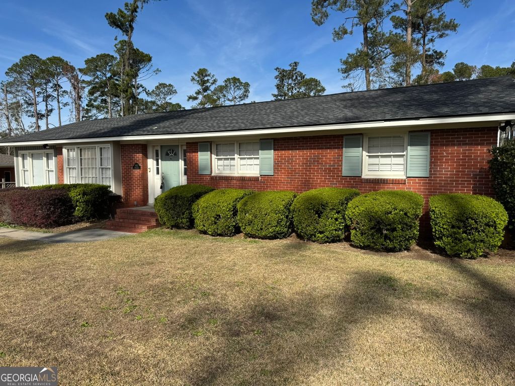 Photo of 902 MAPLEWOOD Drive, Valdosta, GA 31602 (MLS # 10671256)
