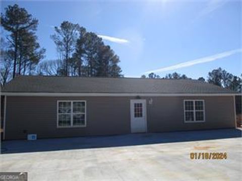 2939 Lone Oak RD HWY 54 Grantville GA 30220