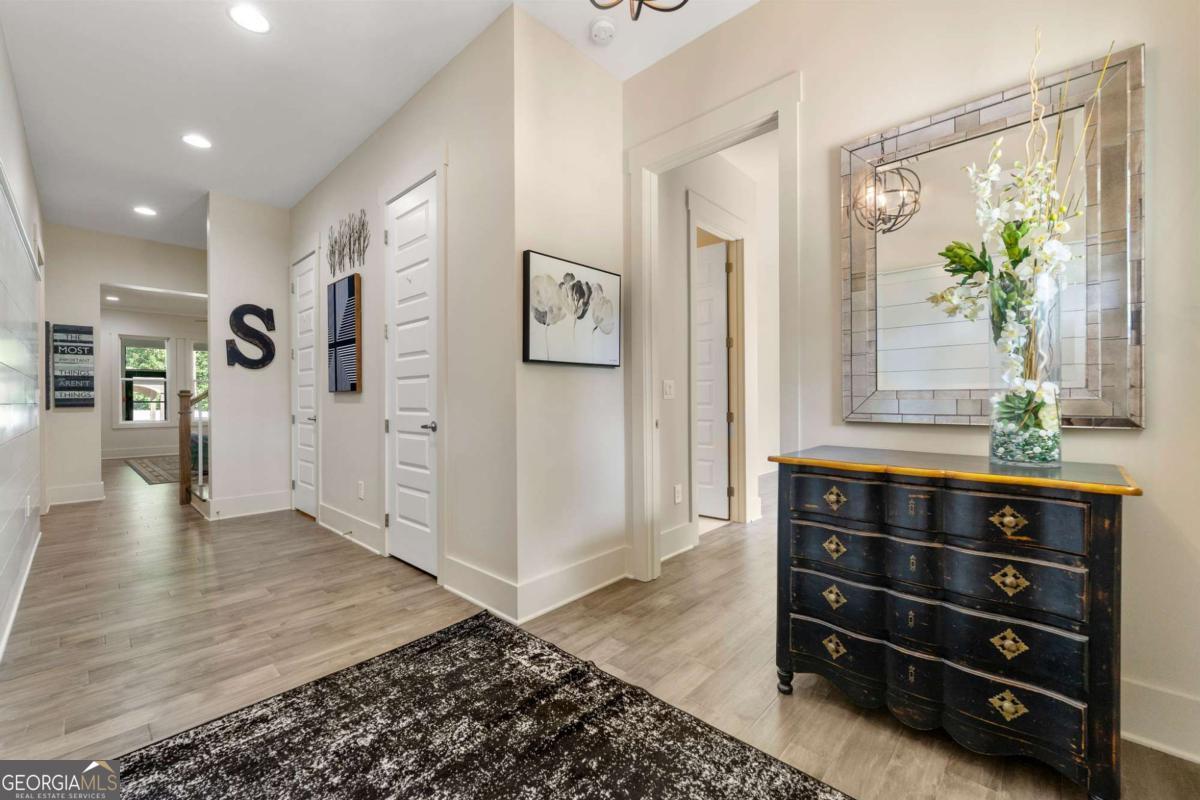 265 Holland RD
