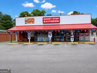 1988 Railroad St, Statham, GA 30666