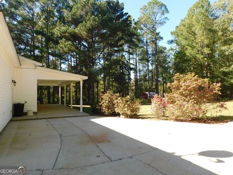 A home in Hogansville