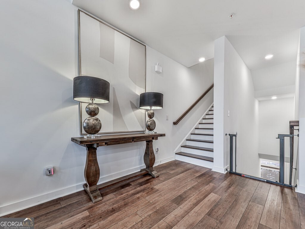 509 Burton DR 806