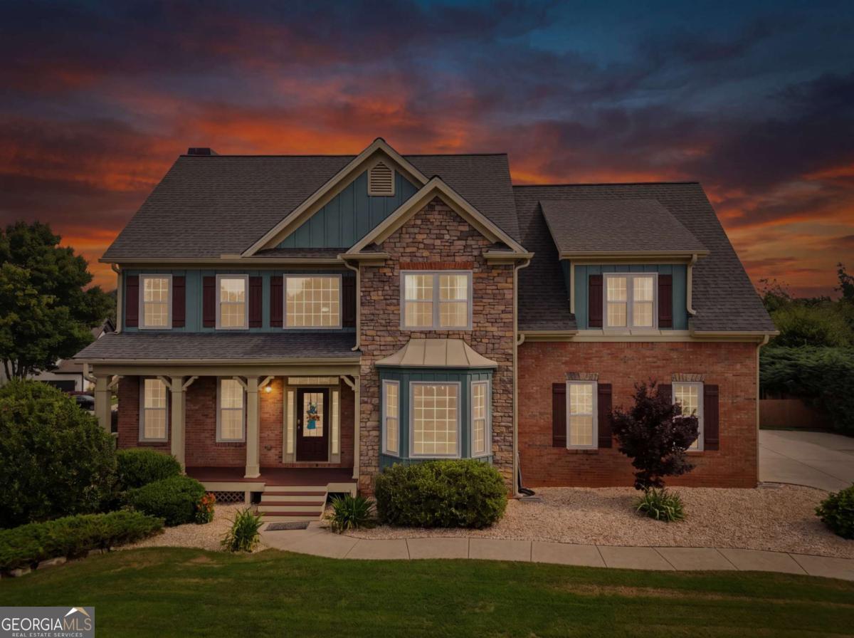 8205 Applewood CT