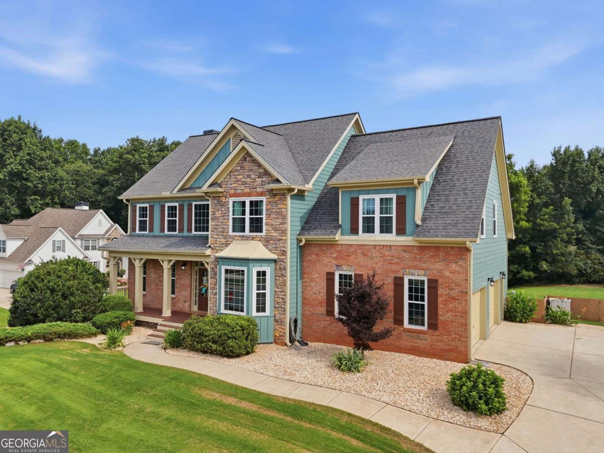 8205 Applewood CT