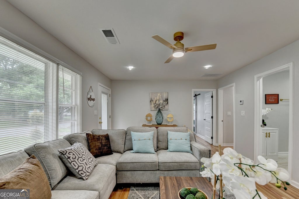 Photo of 599 Westmeath, Atlanta, GA 30310 (MLS # 10777742)