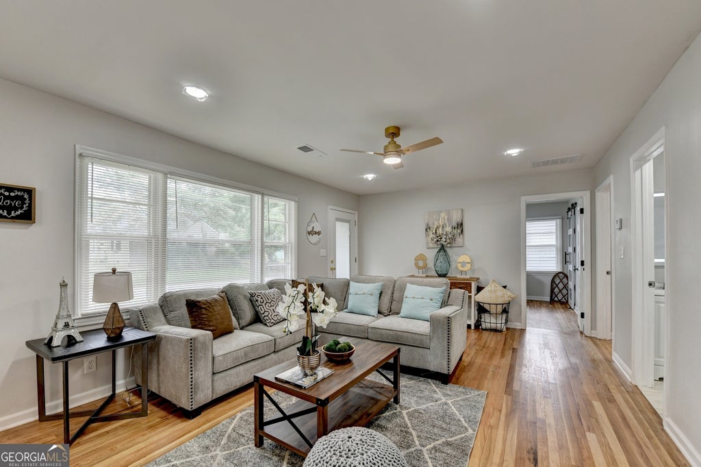Photo of 599 Westmeath, Atlanta, GA 30310 (MLS # 10777742)