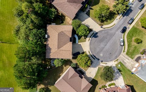 A home in Powder Springs