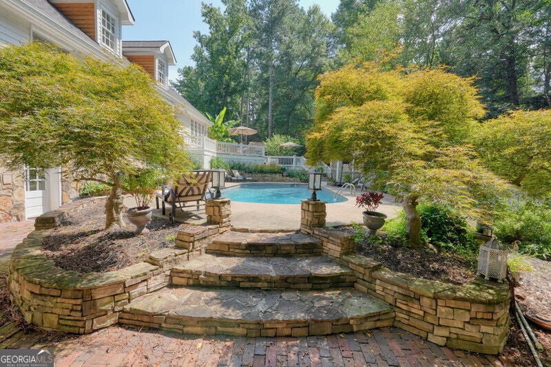 5005 George Washington AVE NW