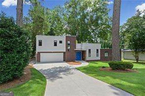Photo of 2223 Meadowvale Drive NE, Atlanta, GA 30345 (MLS # 10805699)