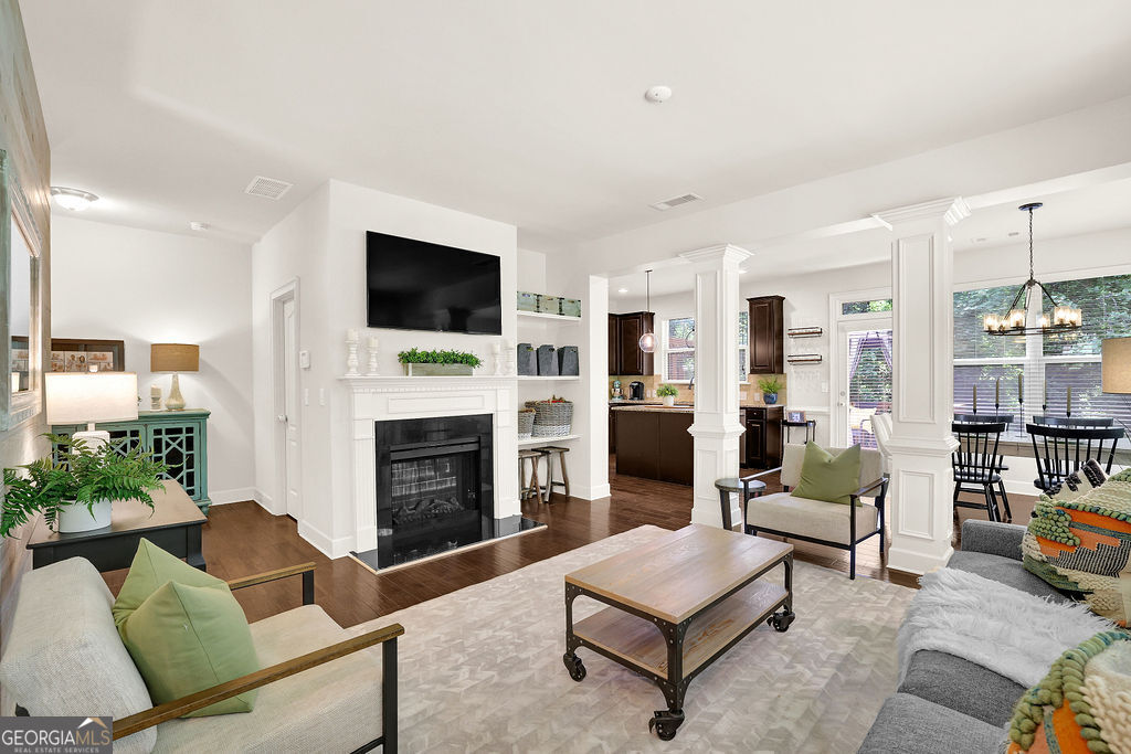 2333 Whiteoak BND SE