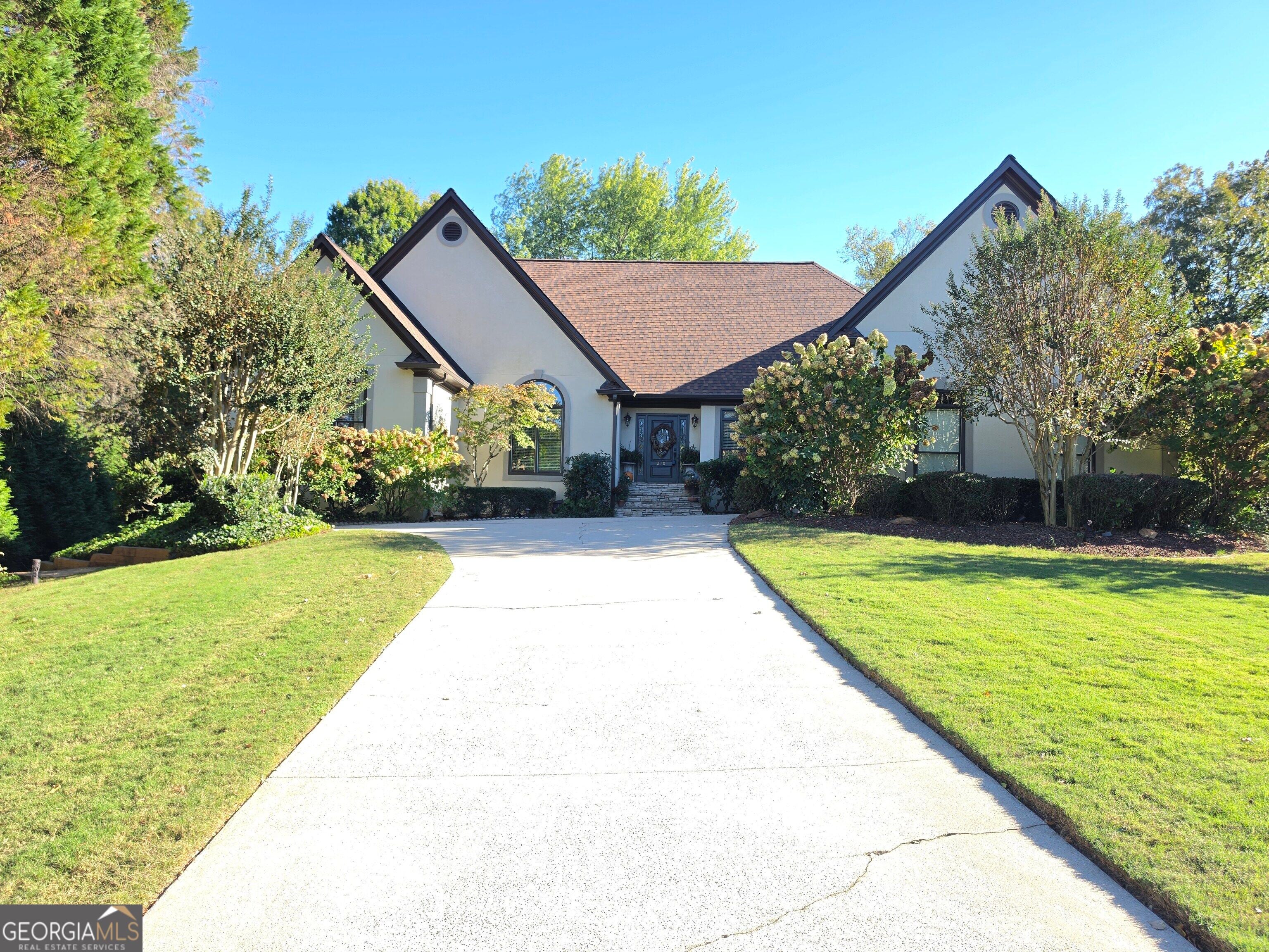 210 Pear Valley CT