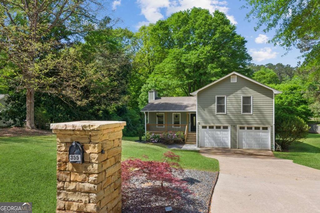 Photo of 355 Cross Creek Place, Auburn, GA 30011 (MLS # 10674374)