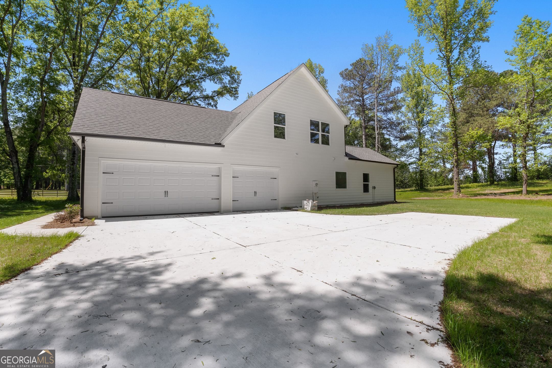 21 Oakgrove Trail