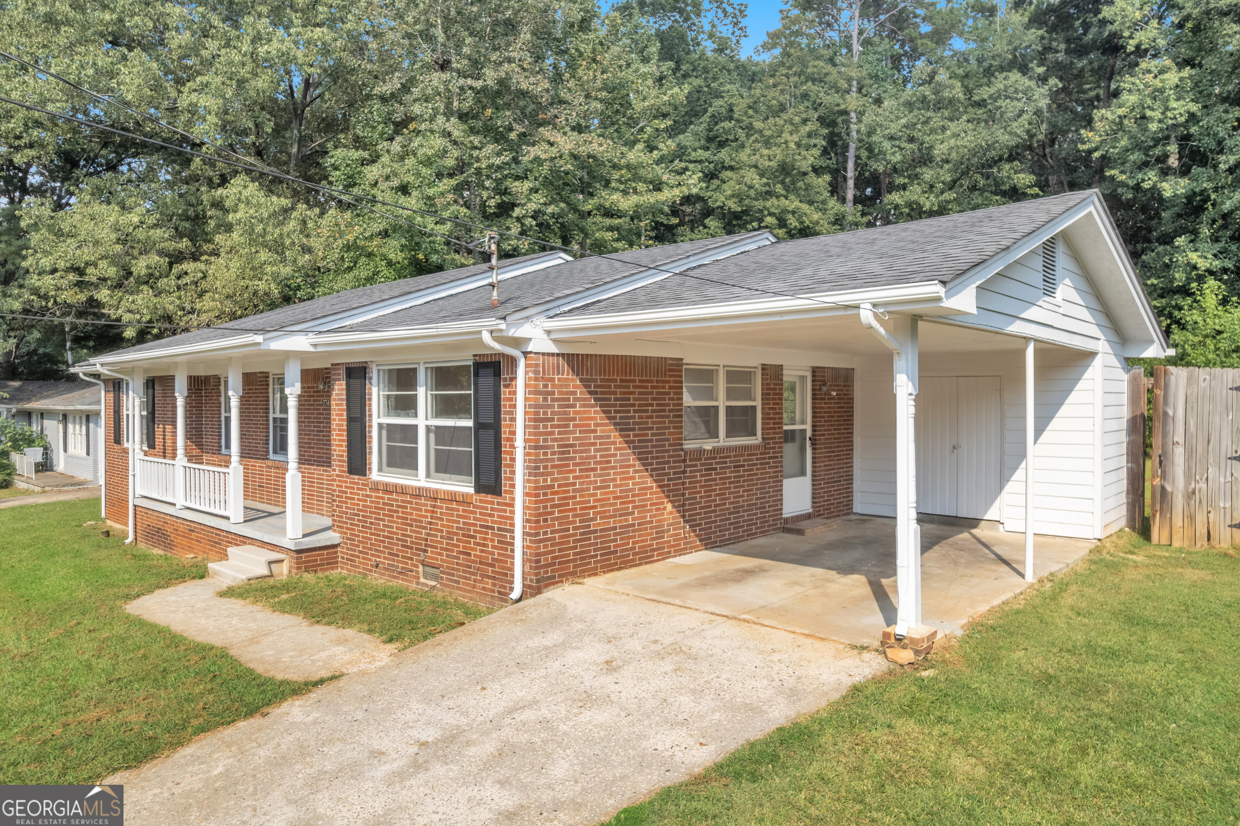774 Virginia CIR