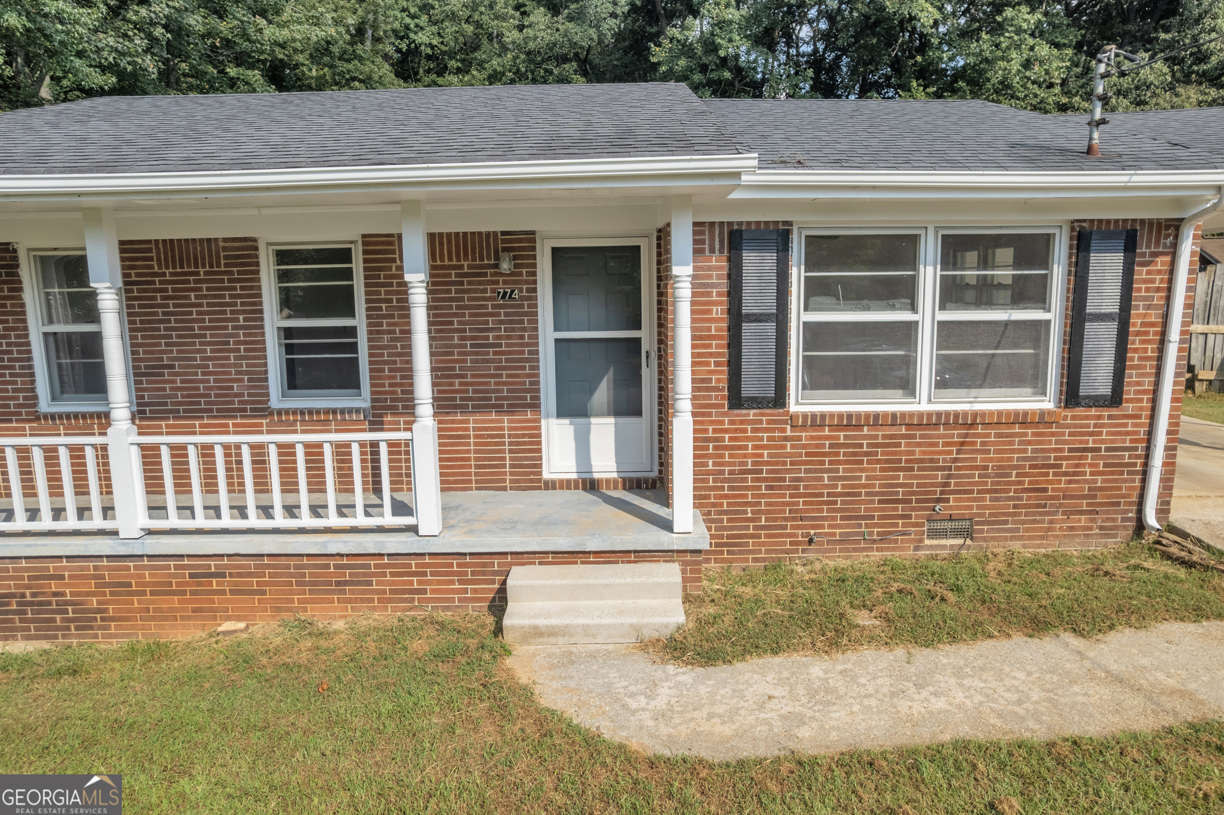 774 Virginia CIR