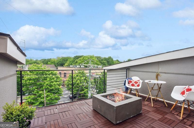 Atlanta, Georgia 30307, United States, 3 Bedrooms Bedrooms, ,4 BathroomsBathrooms,Residential,Active,169520