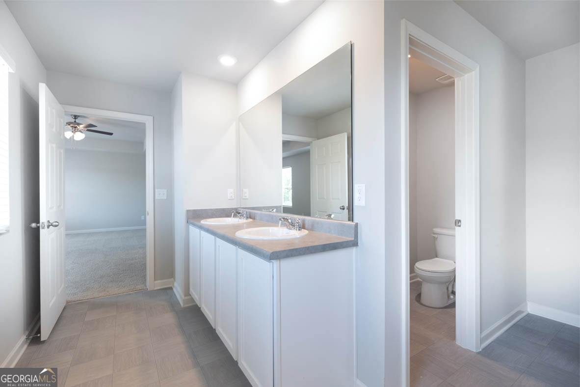 Twin Lakes - Residential