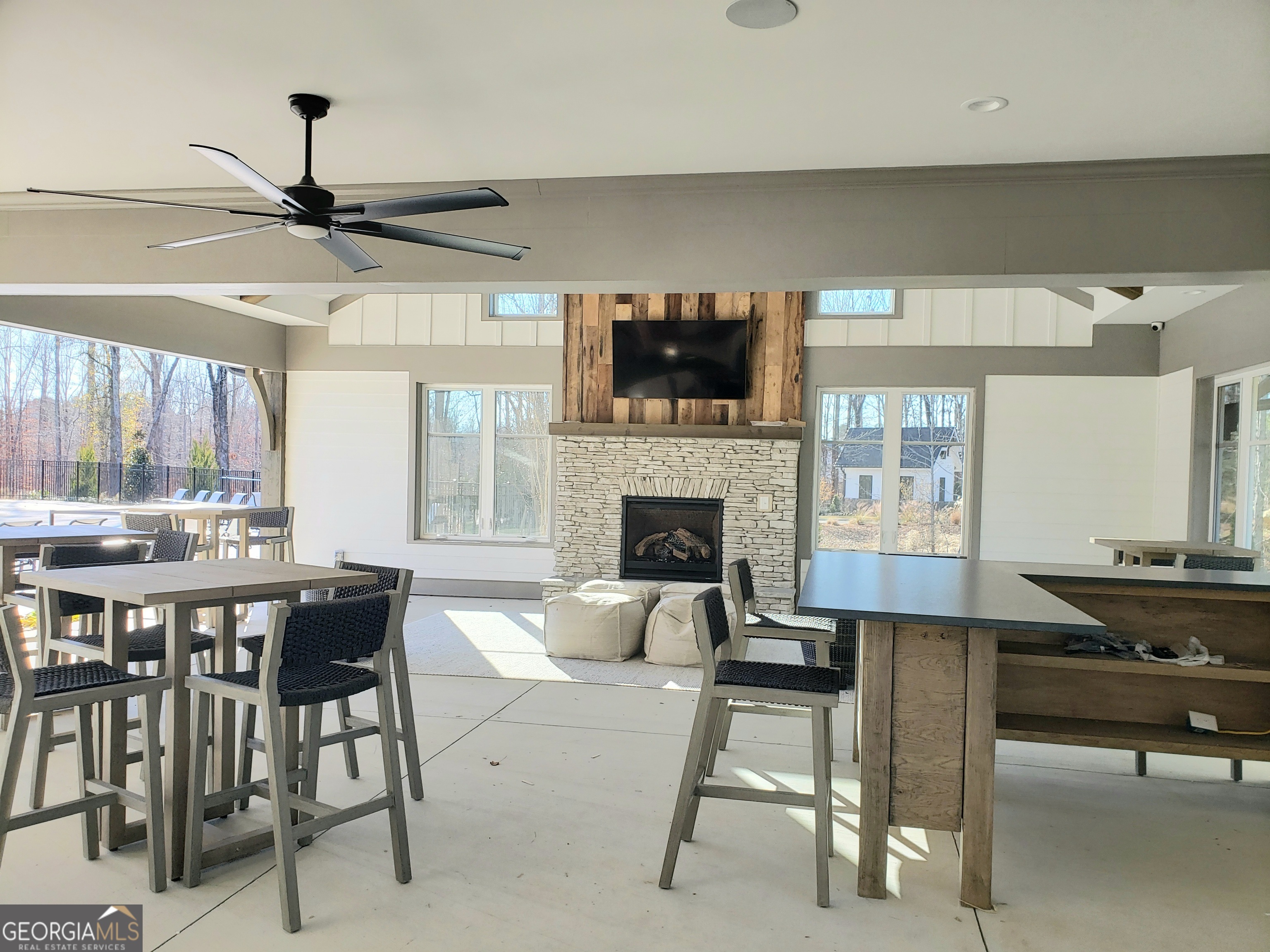 Twin Lakes - Residential