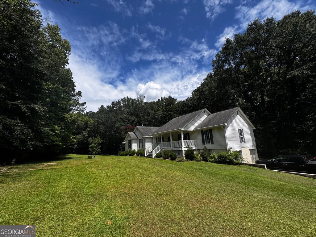 Photo of 1997 McKinley Road, Zebulon, GA 30295 (MLS # 10819733)
