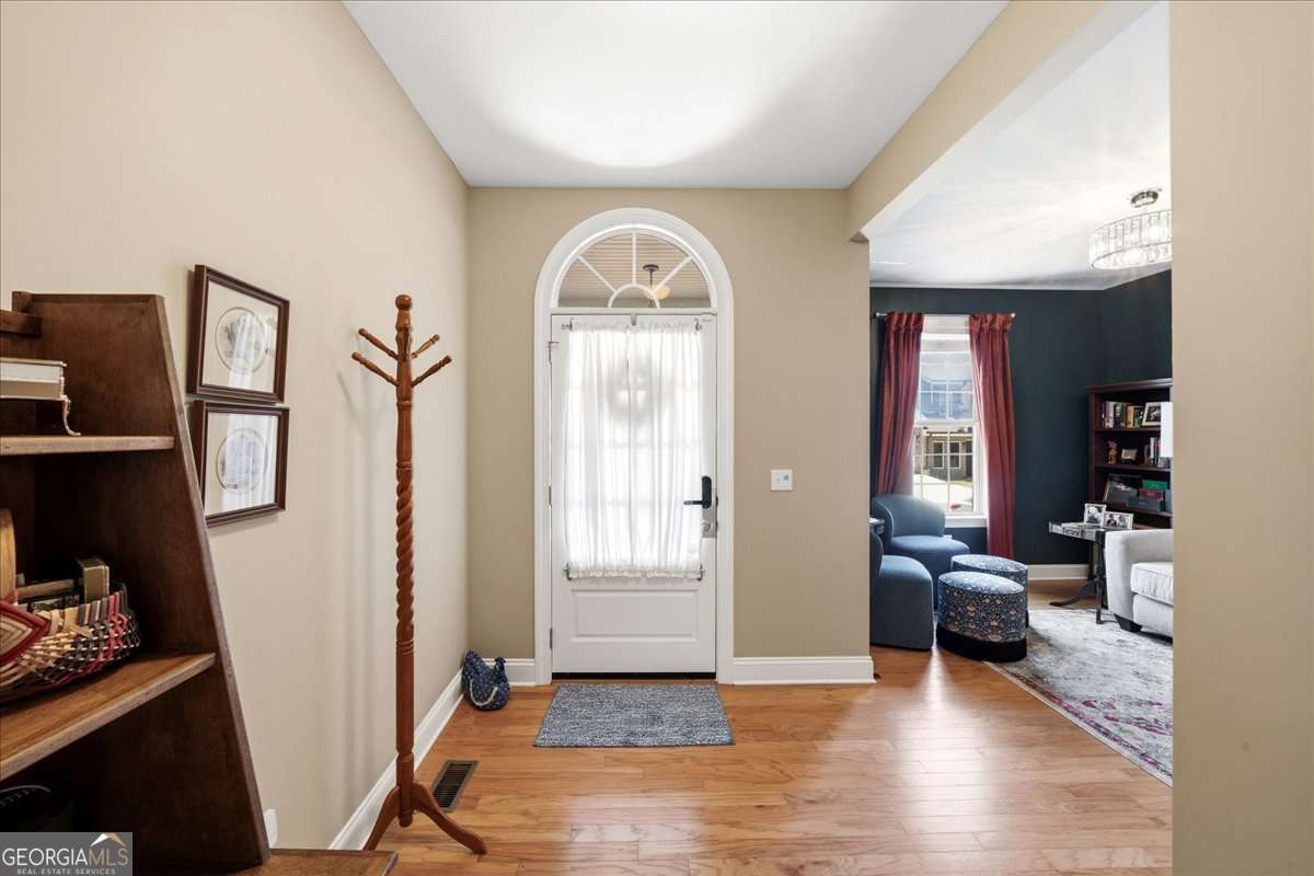 114 Stoneybrook DR