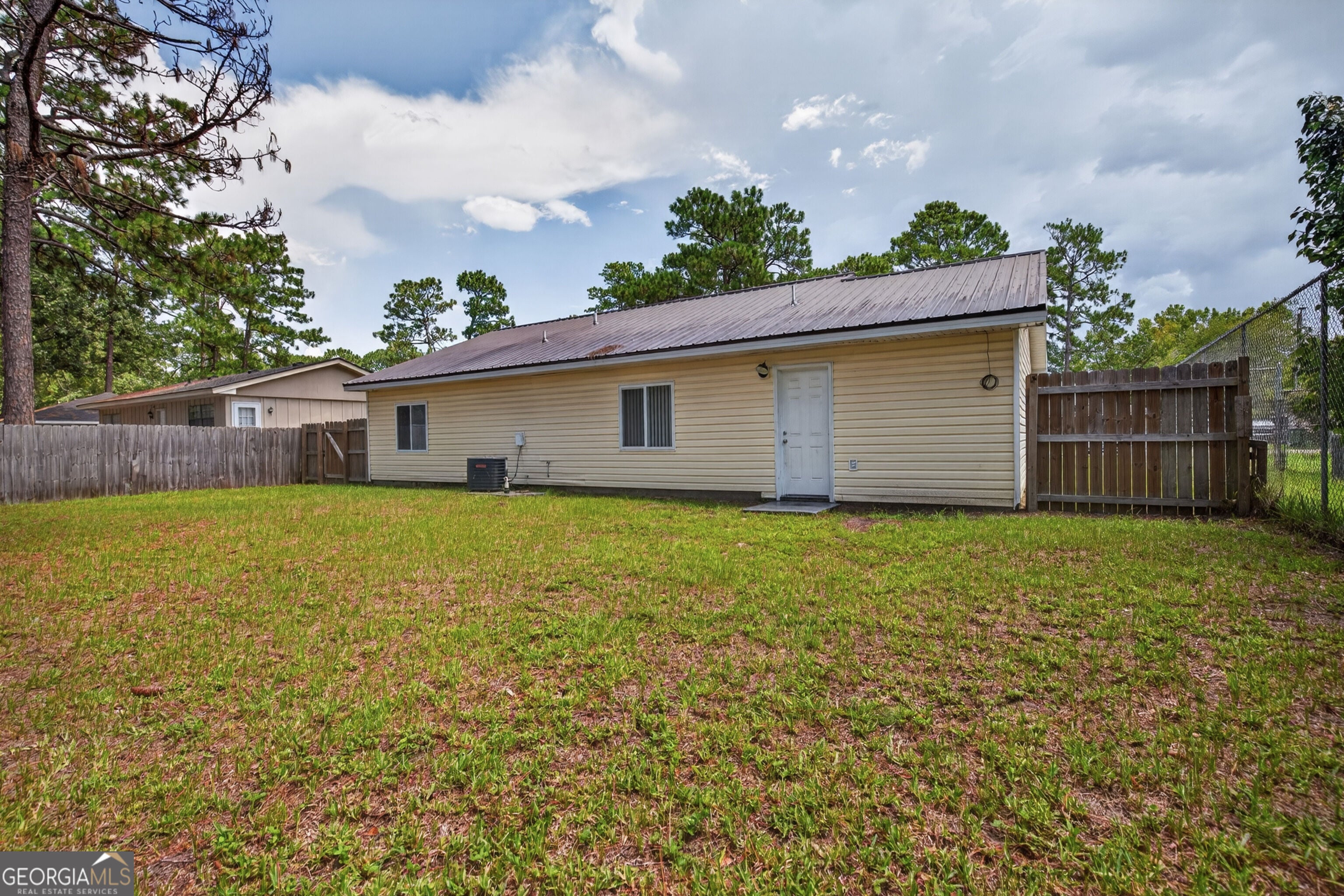 239 Pointe South DR