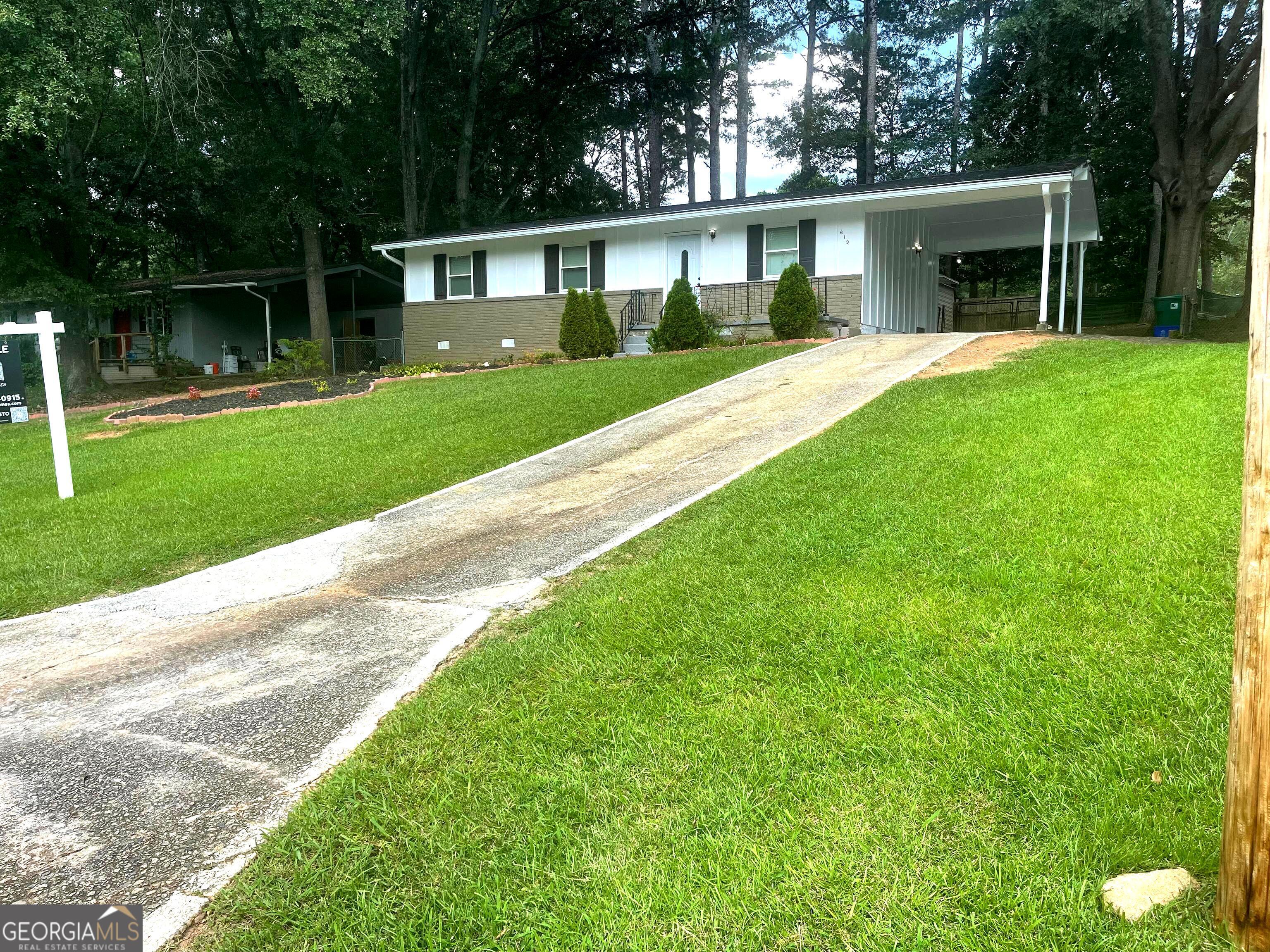 619 SE Inglewood DR
