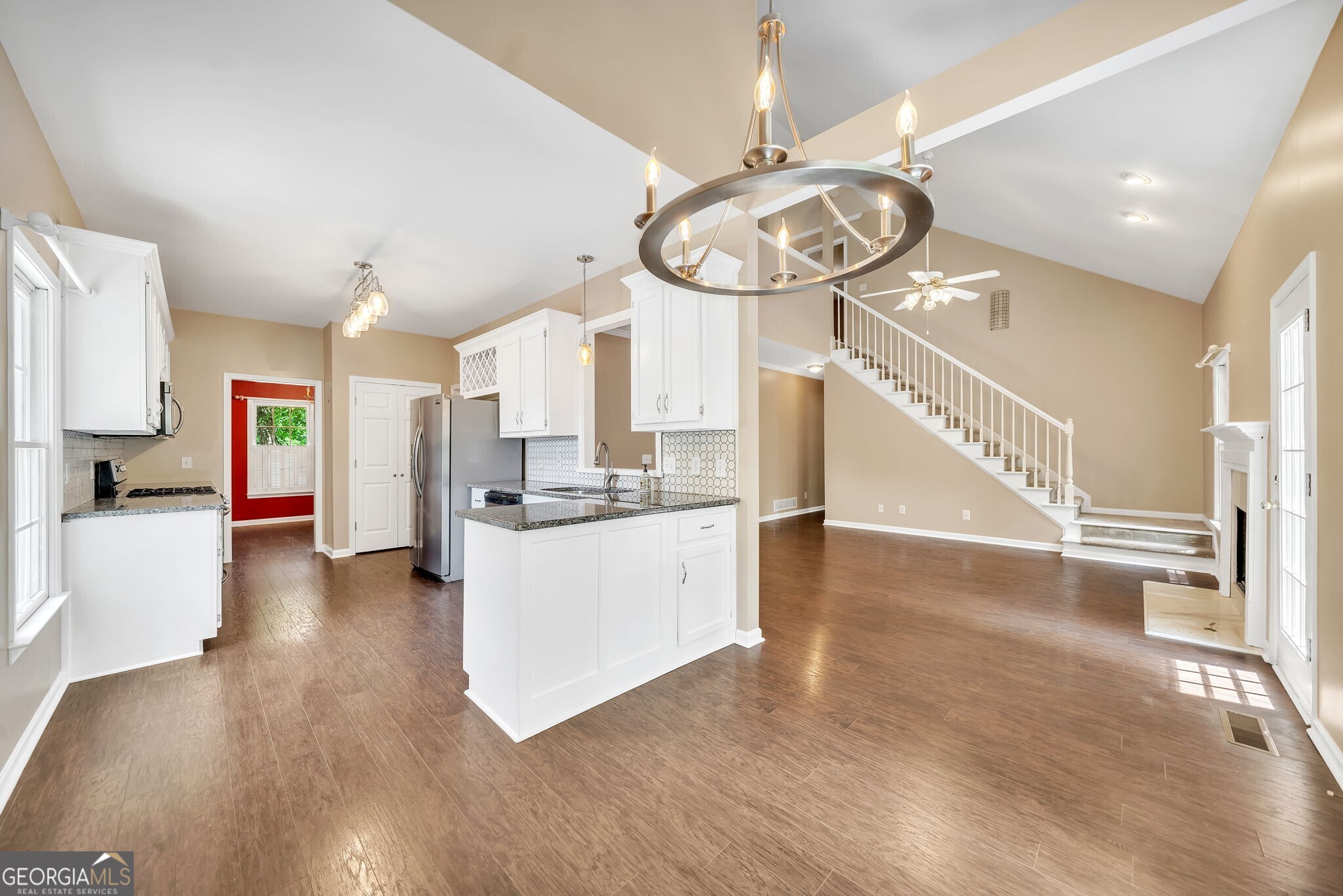 214 Kingsley WAY