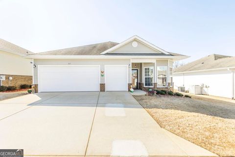 Photo of 315 Pebble Beach Drive, Perry, GA 31069 (MLS # 10592859)